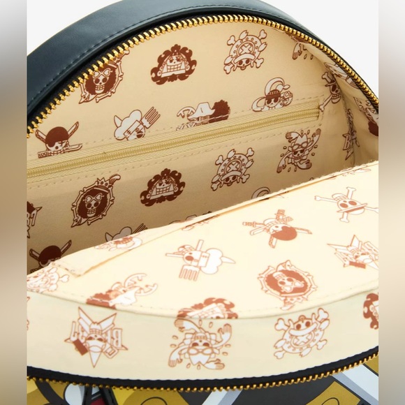 Loungefly One Piece Thousand Sunny Crossbody Bag NWT - Picture 6 of 6